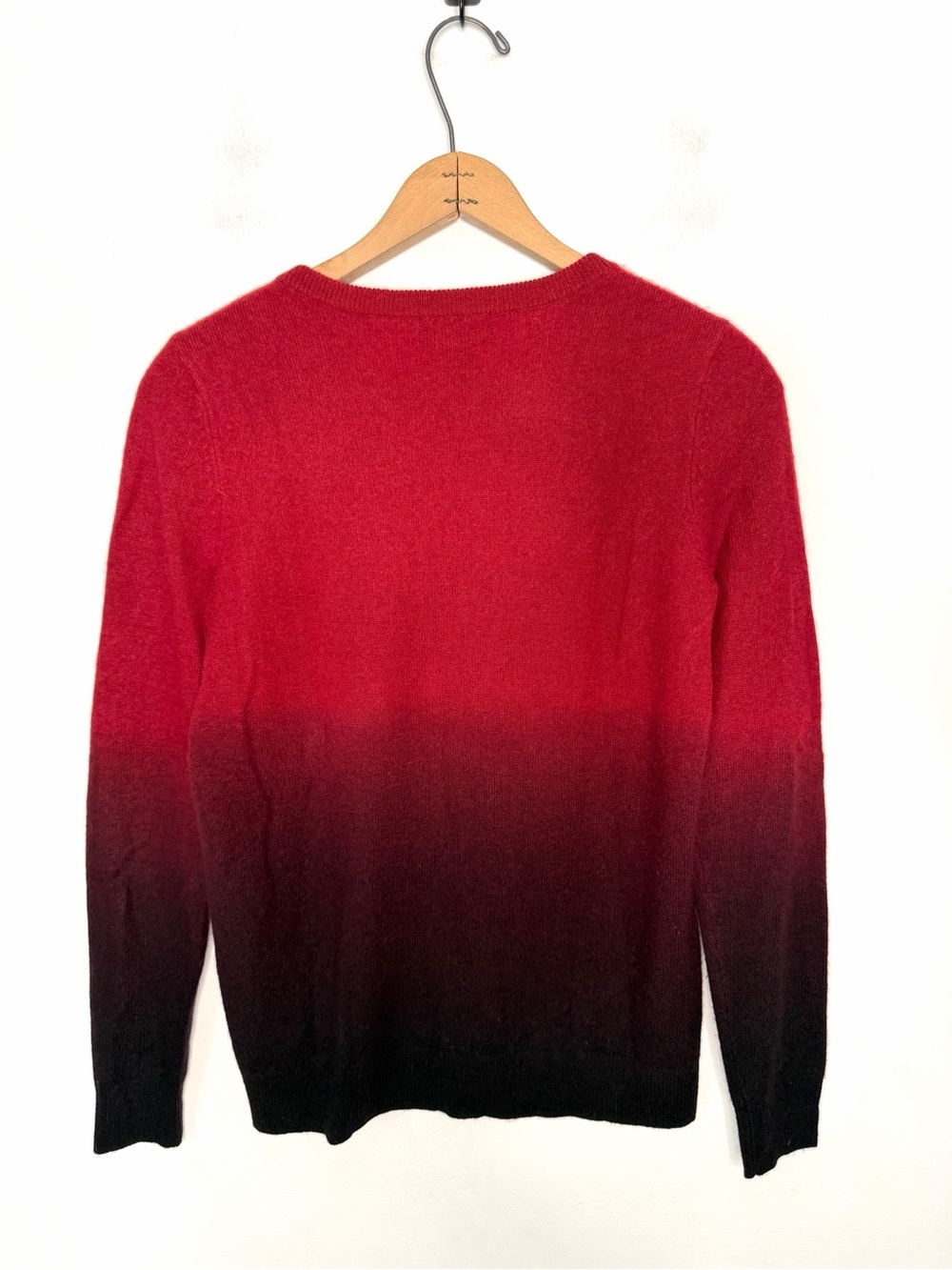 C by Bloomingdale's Cashmere Dip-Dye Ombré Crewneck Sweater Size Small - Picture 4 of 5